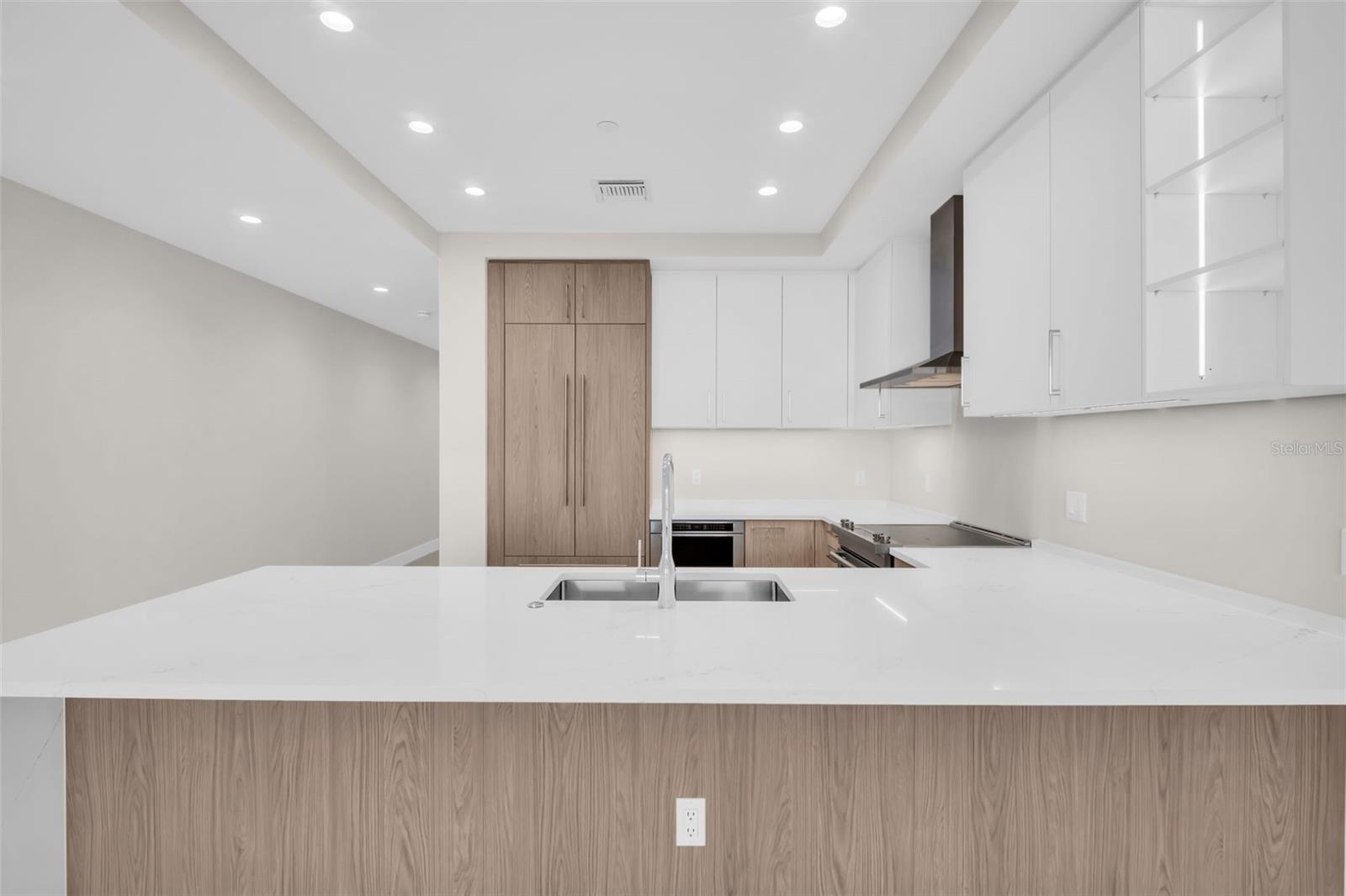 Image 54 of 91 For 275 1st Avenue S 3704