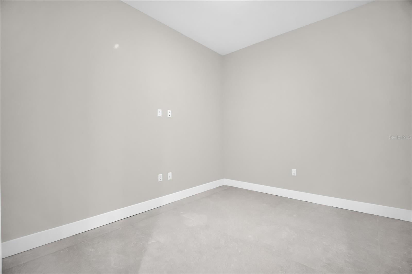 Image 8 of 91 For 275 1st Avenue S 3704