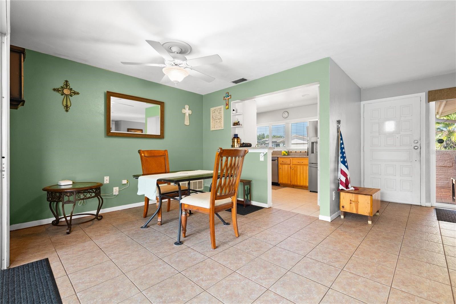 Image 10 of 38 For 1365 Windsor Drive