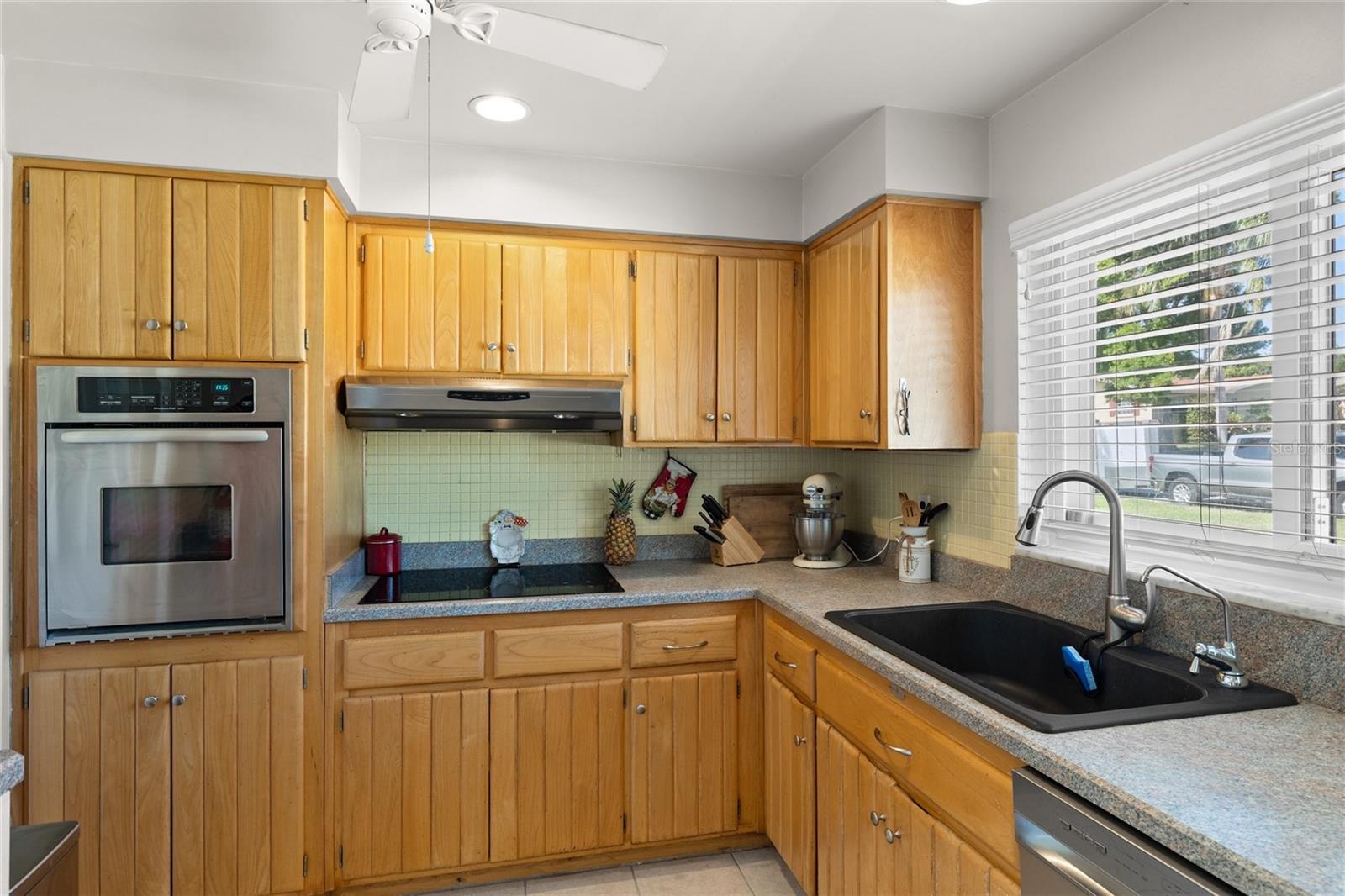 Image 12 of 38 For 1365 Windsor Drive