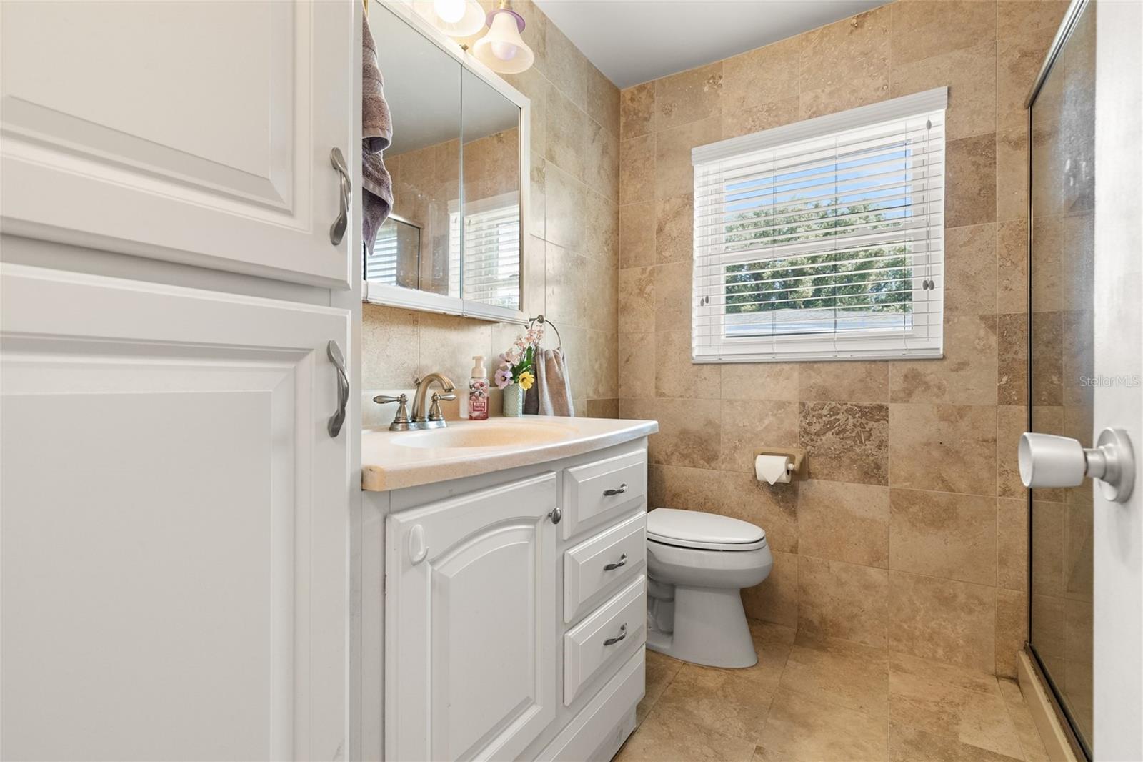 Image 17 of 38 For 1365 Windsor Drive