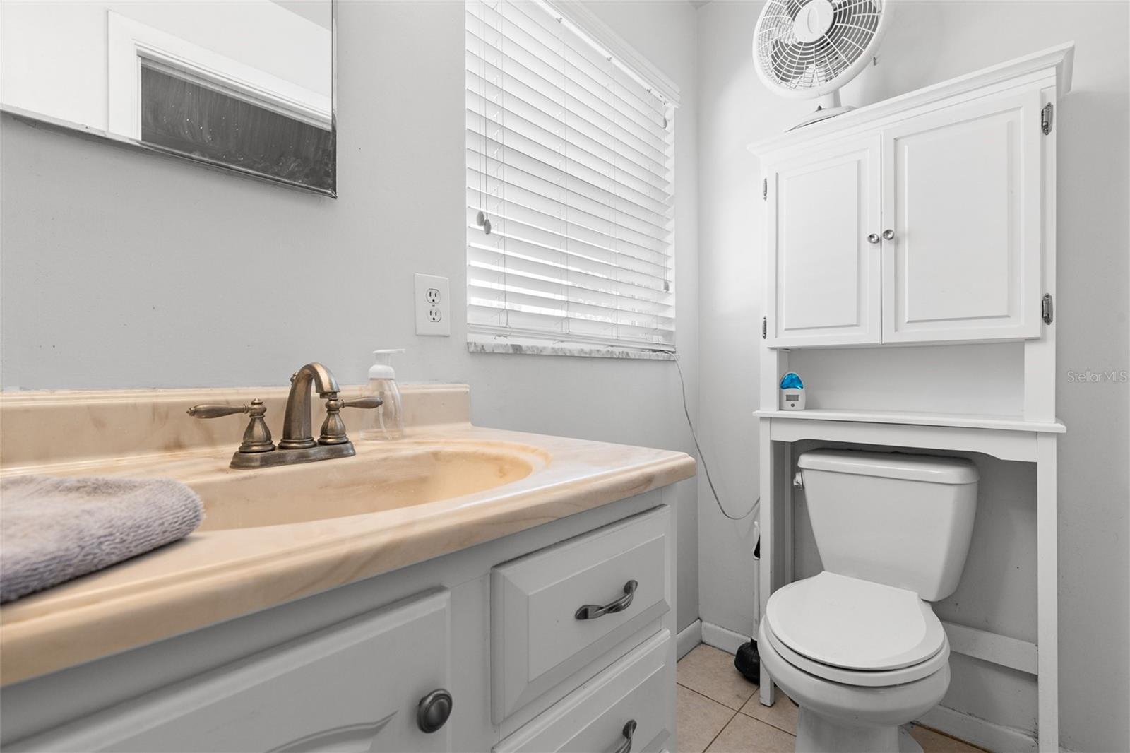 Image 22 of 38 For 1365 Windsor Drive