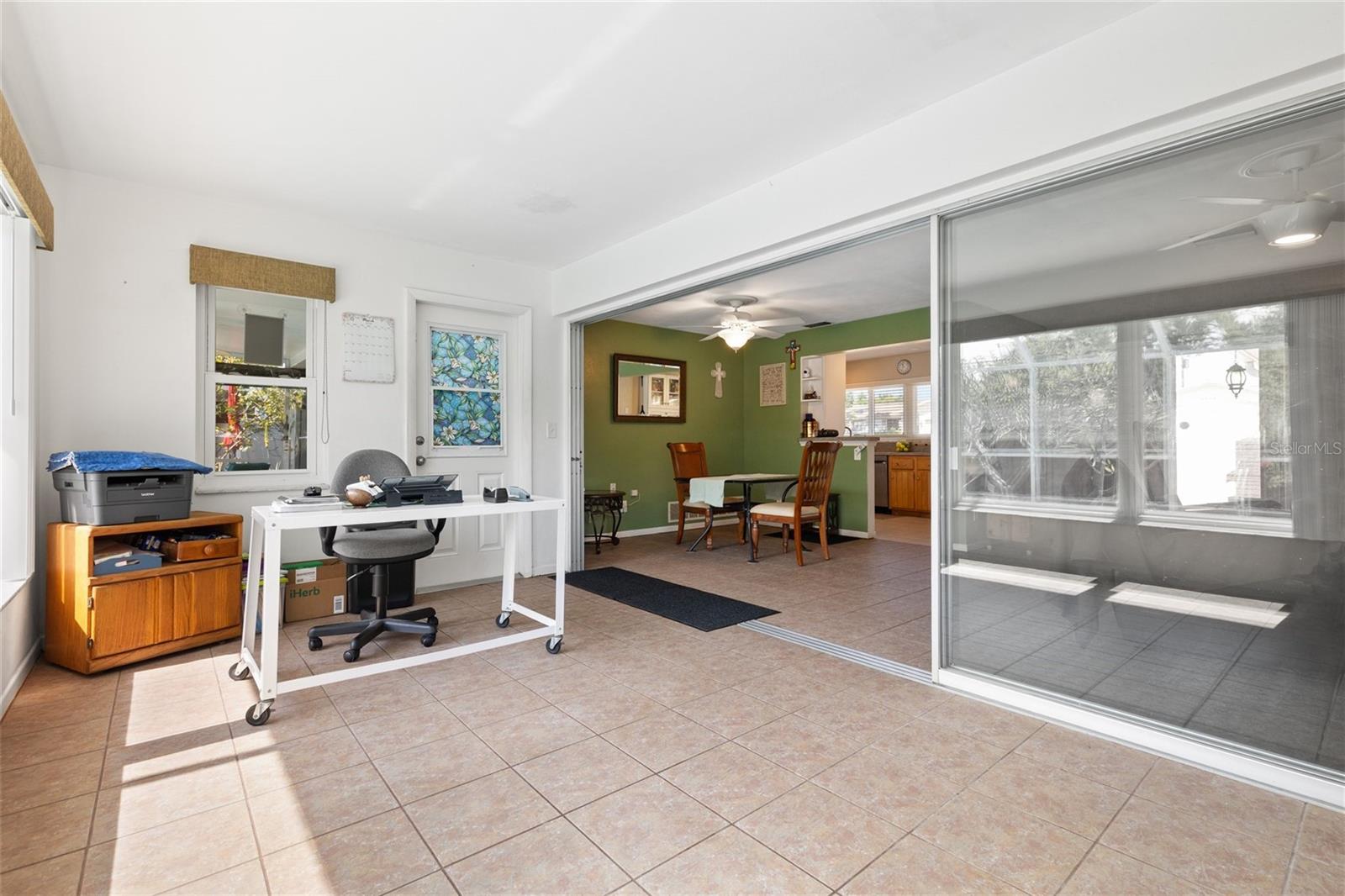 Image 25 of 38 For 1365 Windsor Drive