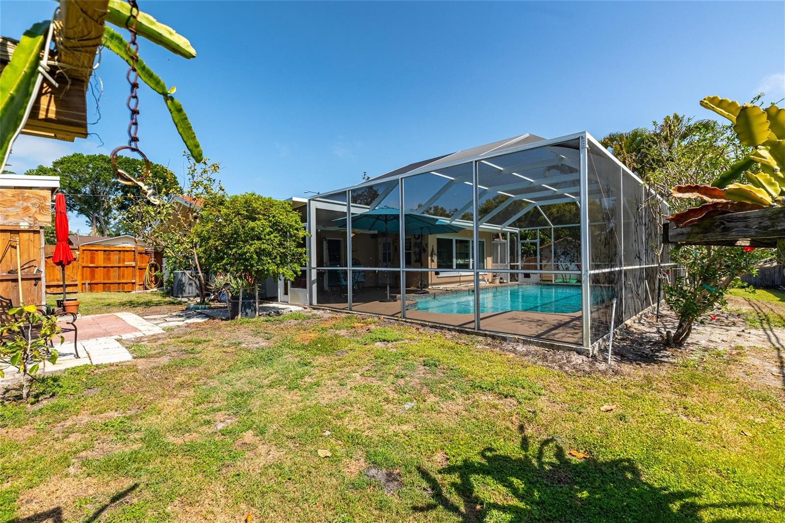 Image 31 of 38 For 1365 Windsor Drive