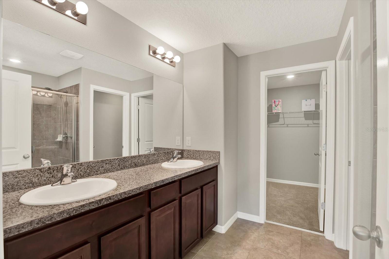 Image 10 of 38 For 16930 Storyline Drive