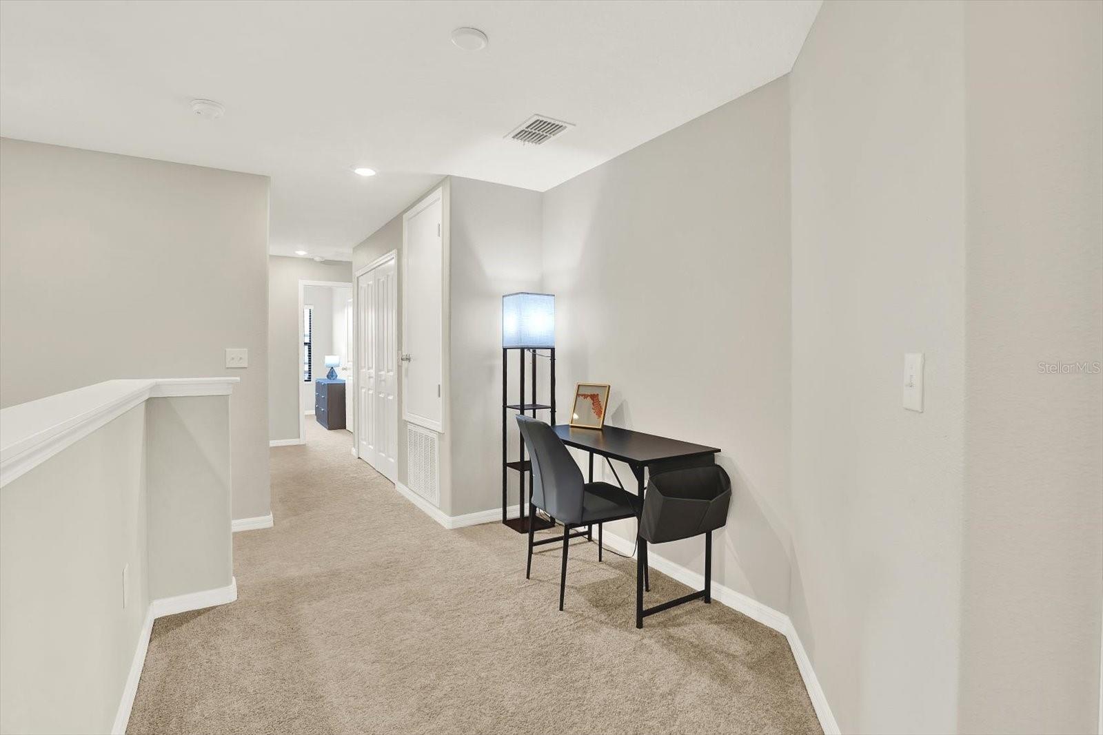 Image 7 of 38 For 16930 Storyline Drive