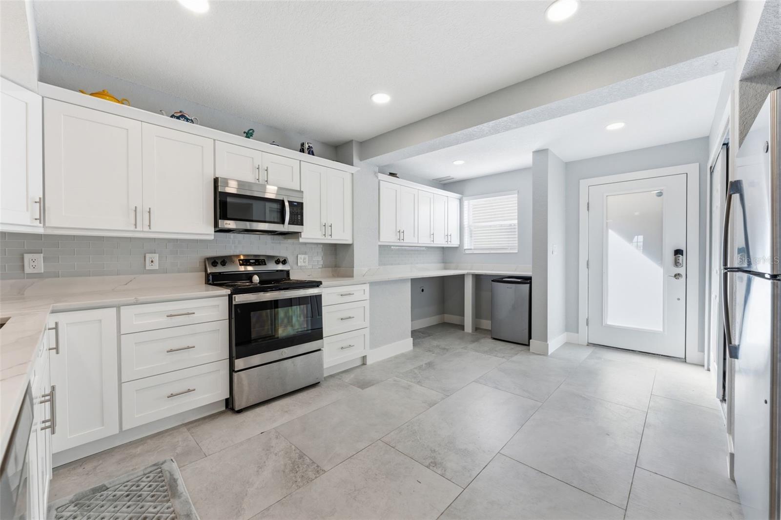 Image 6 of 46 For 220 126th Avenue 1