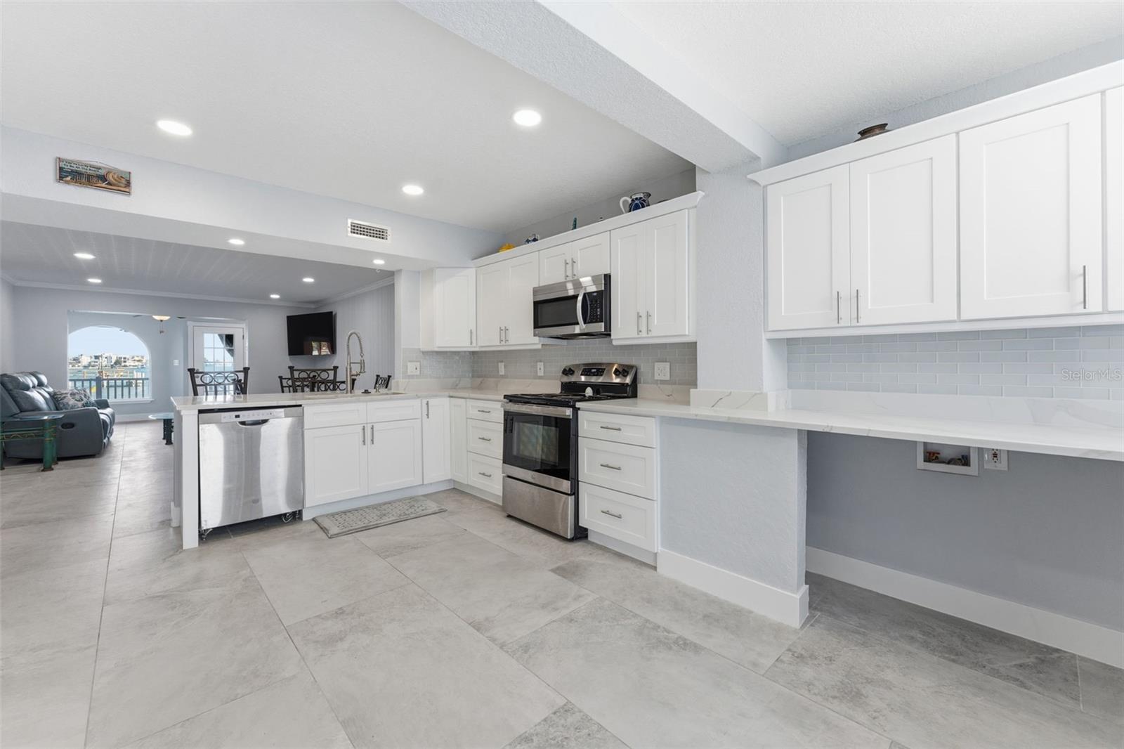 Image 7 of 46 For 220 126th Avenue 1