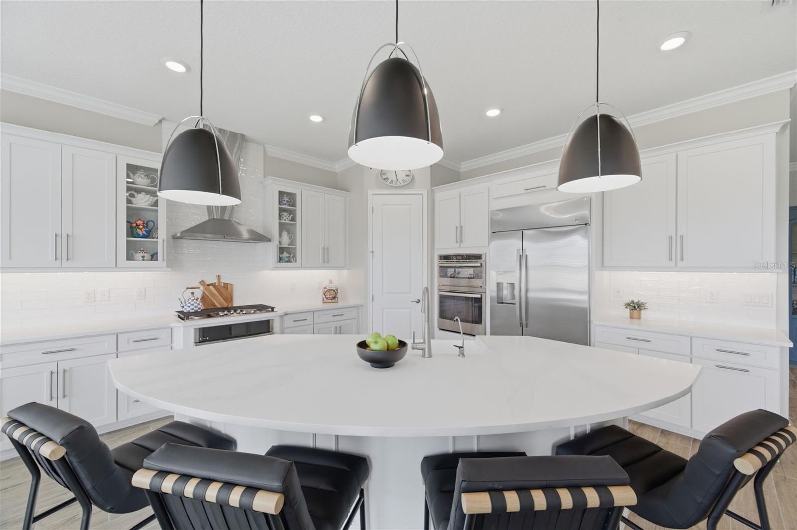 Listing photo id 10 for 29657 Picana Lane