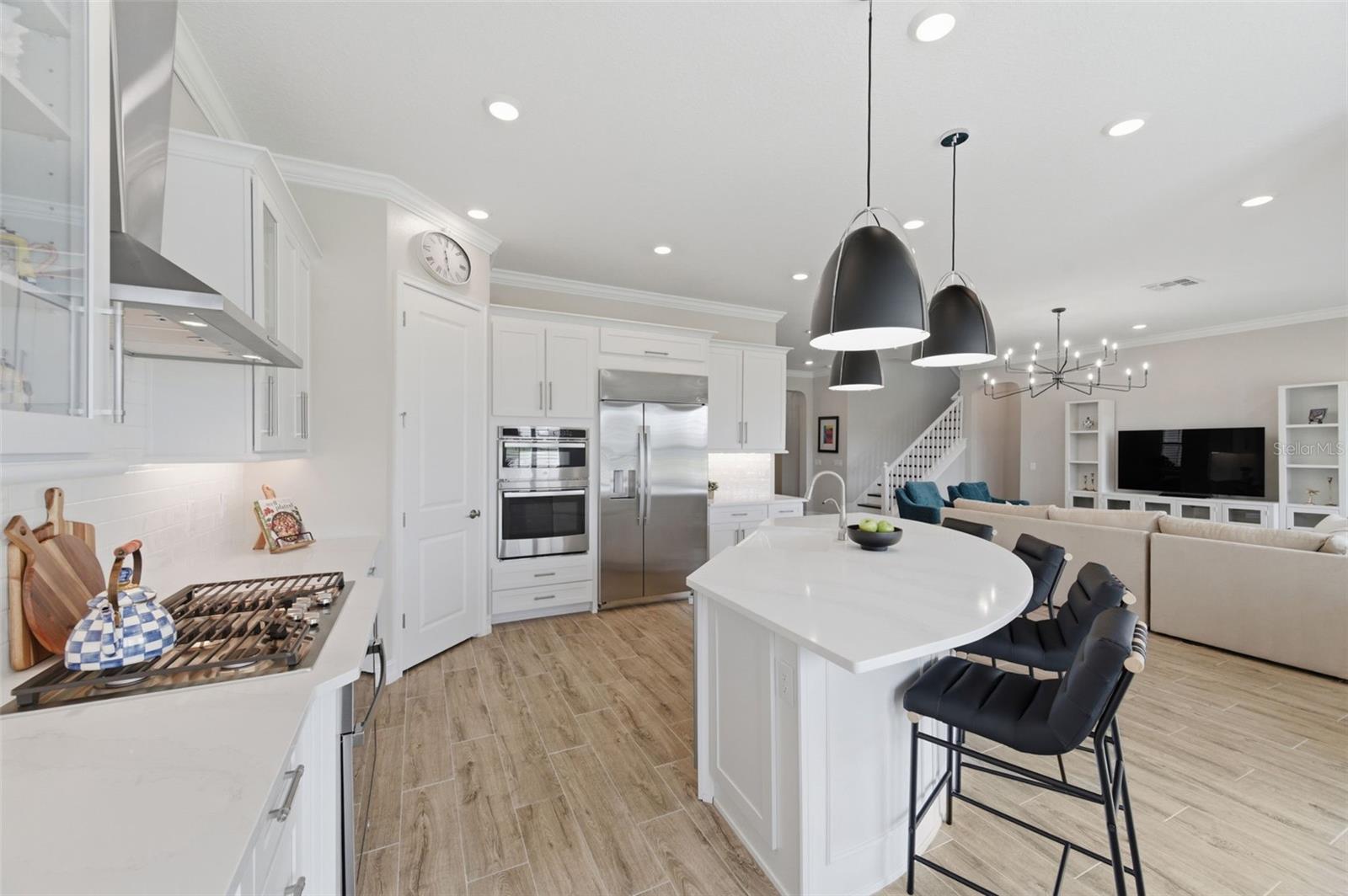 Listing photo id 11 for 29657 Picana Lane