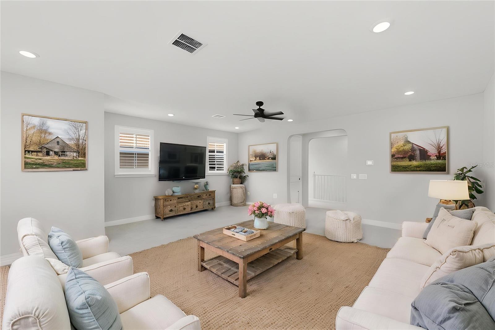 Listing photo id 43 for 29657 Picana Lane