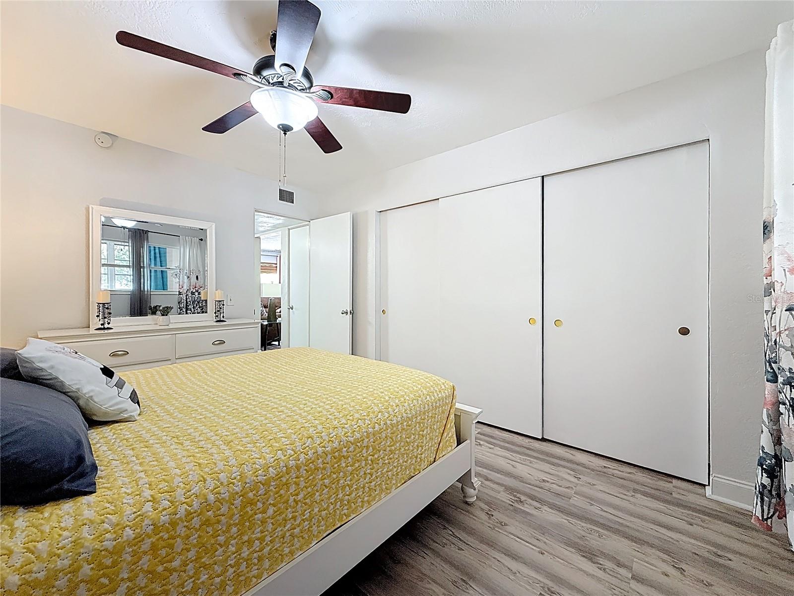 Image 20 of 42 For 5861 42nd Terrace N 1610