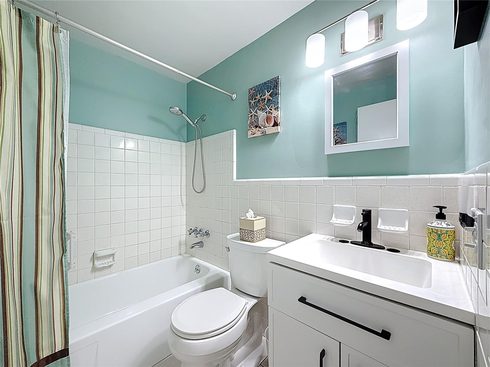 Image 25 of 42 For 5861 42nd Terrace N 1610