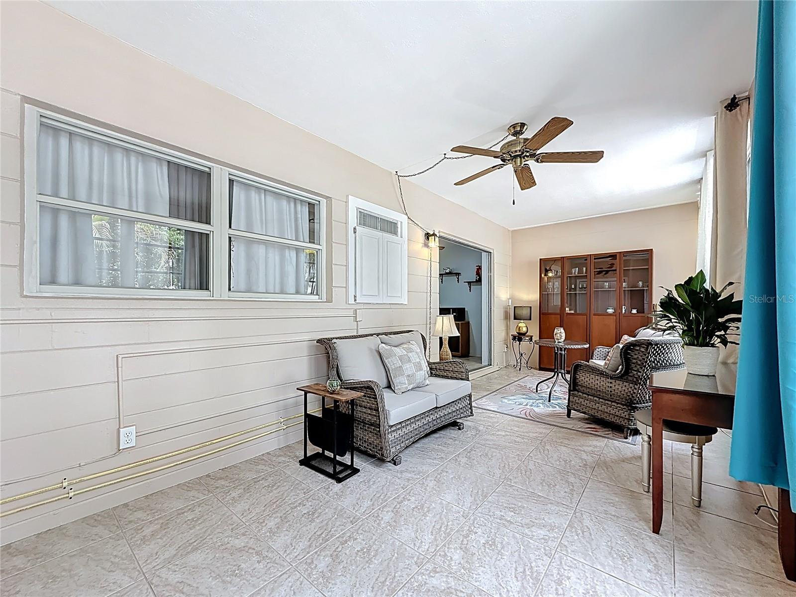 Image 29 of 42 For 5861 42nd Terrace N 1610