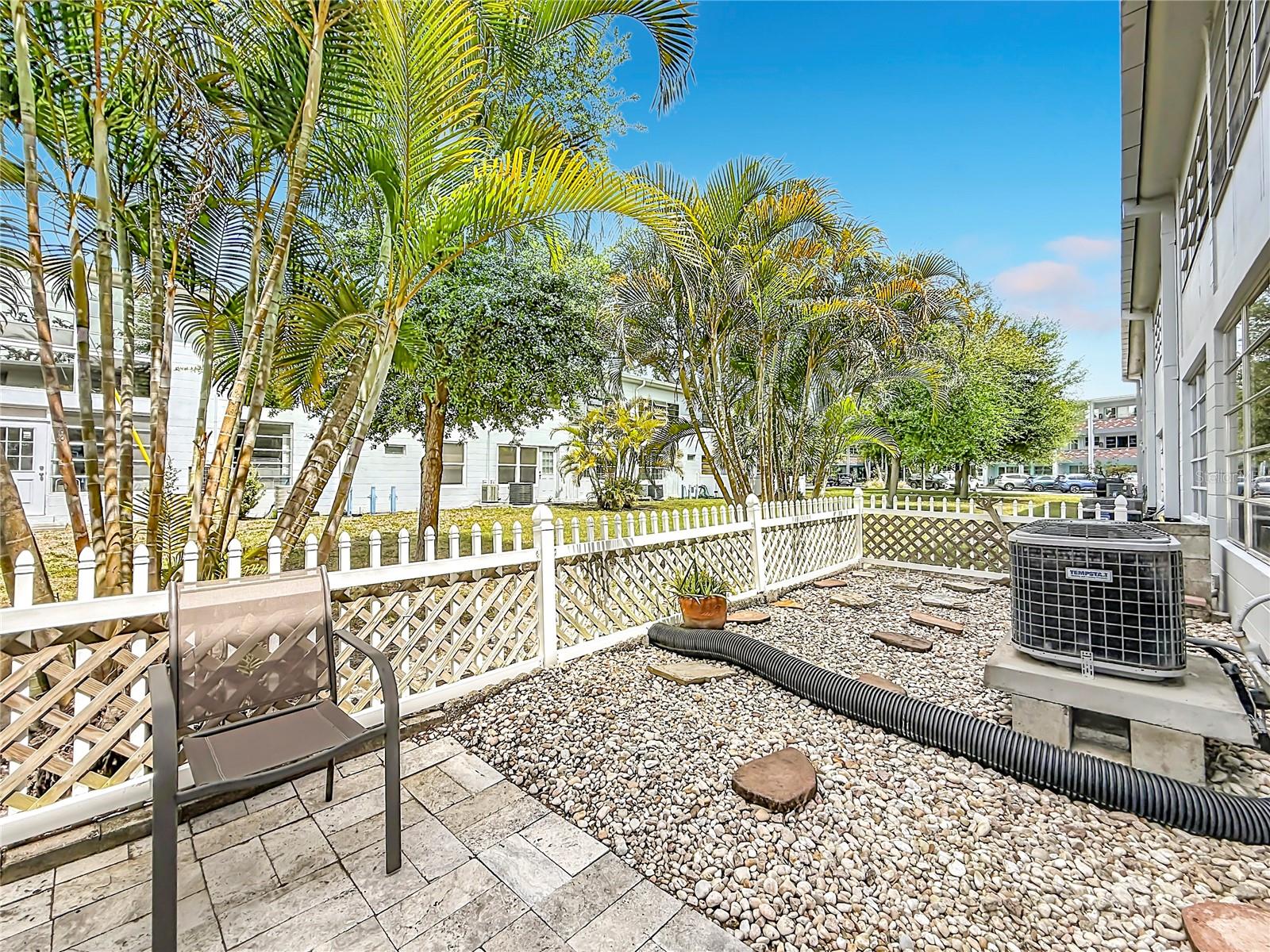 Image 32 of 42 For 5861 42nd Terrace N 1610