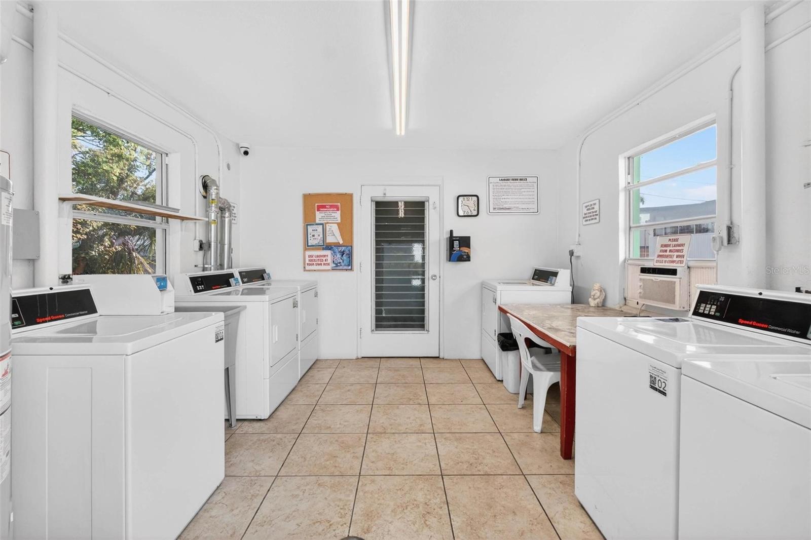 Image 10 of 16 For 11447 Park Boulevard 210