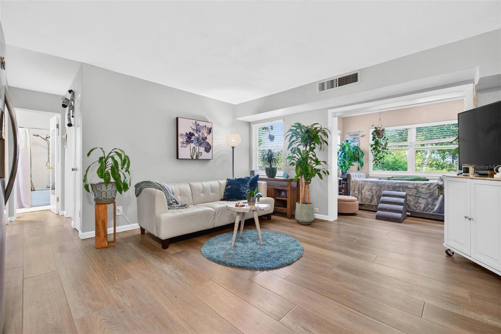 Image 2 of 16 For 11447 Park Boulevard 210