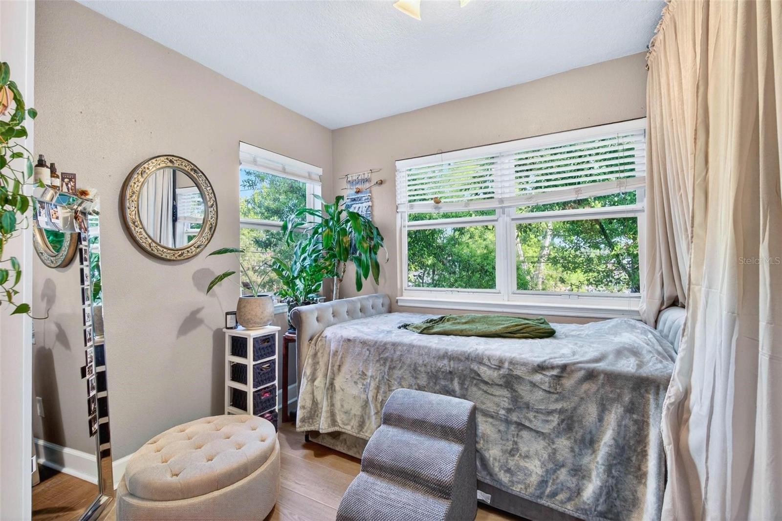 Image 6 of 16 For 11447 Park Boulevard 210