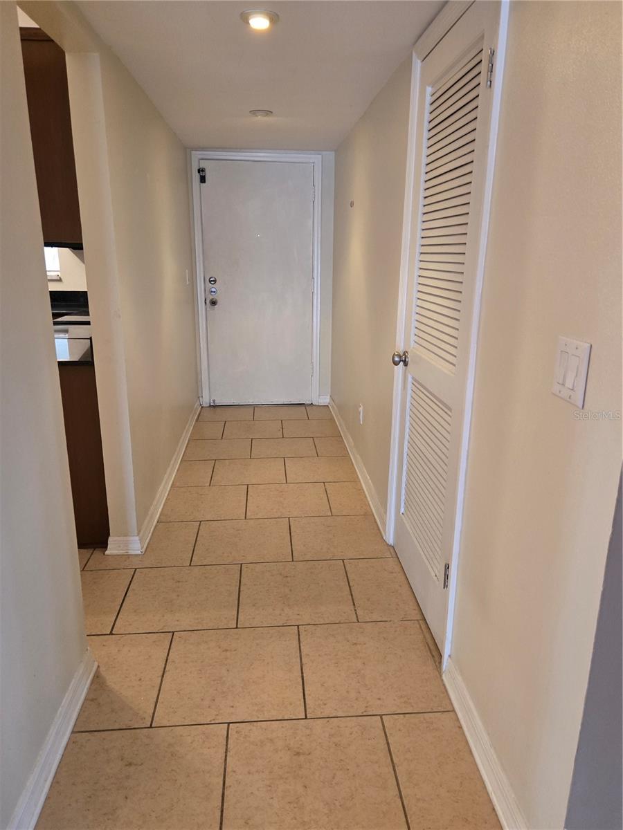 Image 3 of 17 For 10350 Carrollwood Lane 188