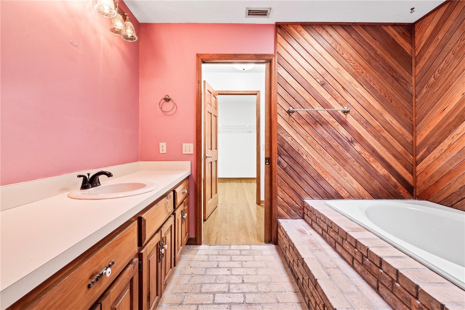 Image 32 of 80 For 3308 Cooper Road