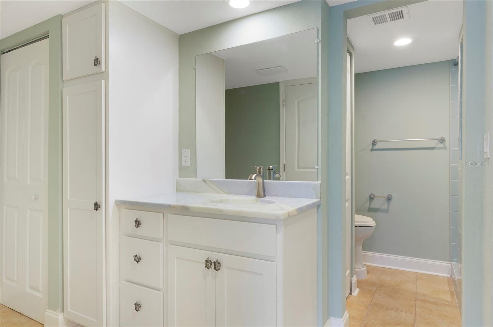 Image 10 of 26 For 450 Treasure Island Causeway 105