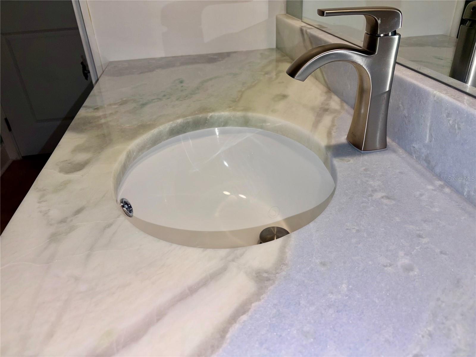 Image 11 of 26 For 450 Treasure Island Causeway 105