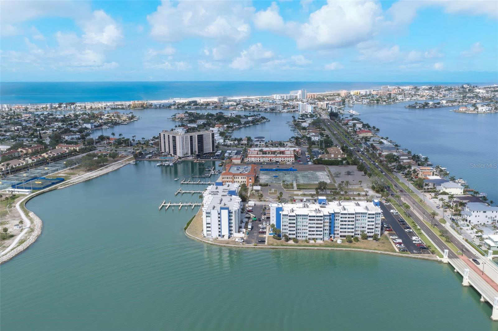 Image 20 of 26 For 450 Treasure Island Causeway 105