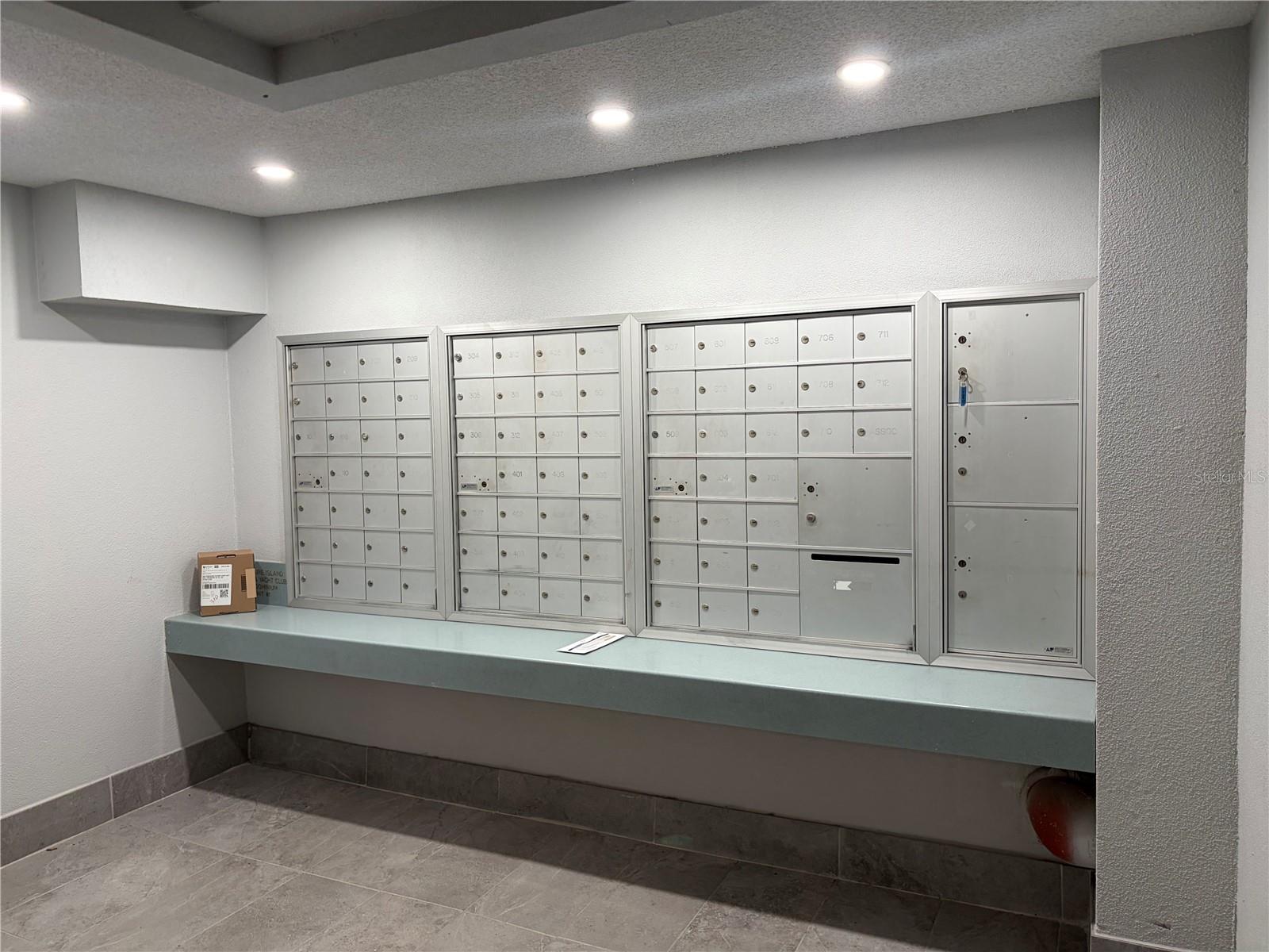 Image 25 of 26 For 450 Treasure Island Causeway 105