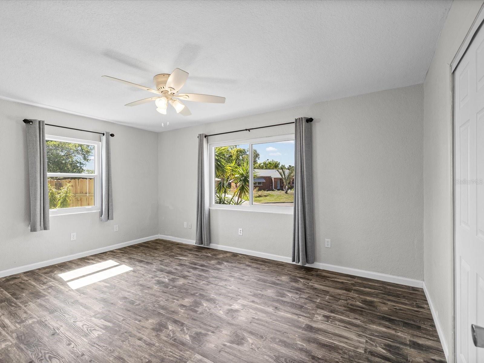 Image 11 of 31 For 1485 Prescott Avenue