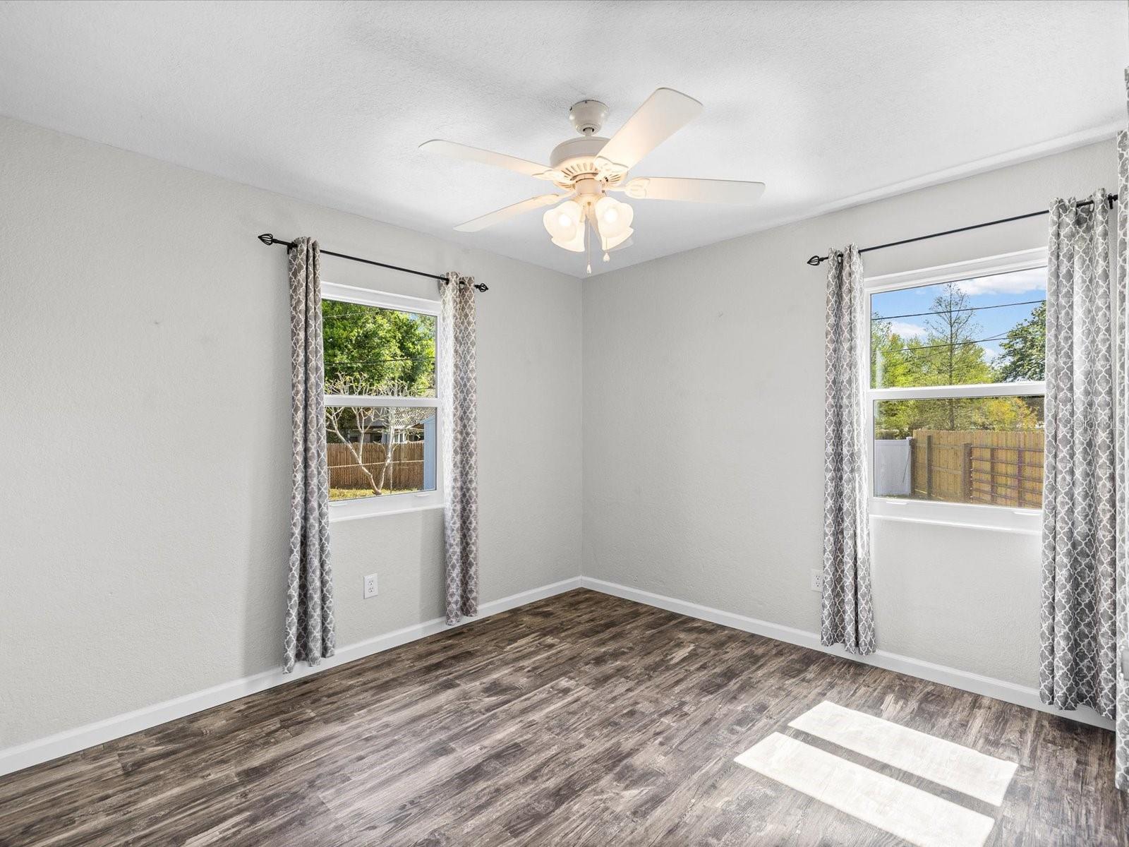 Image 17 of 31 For 1485 Prescott Avenue