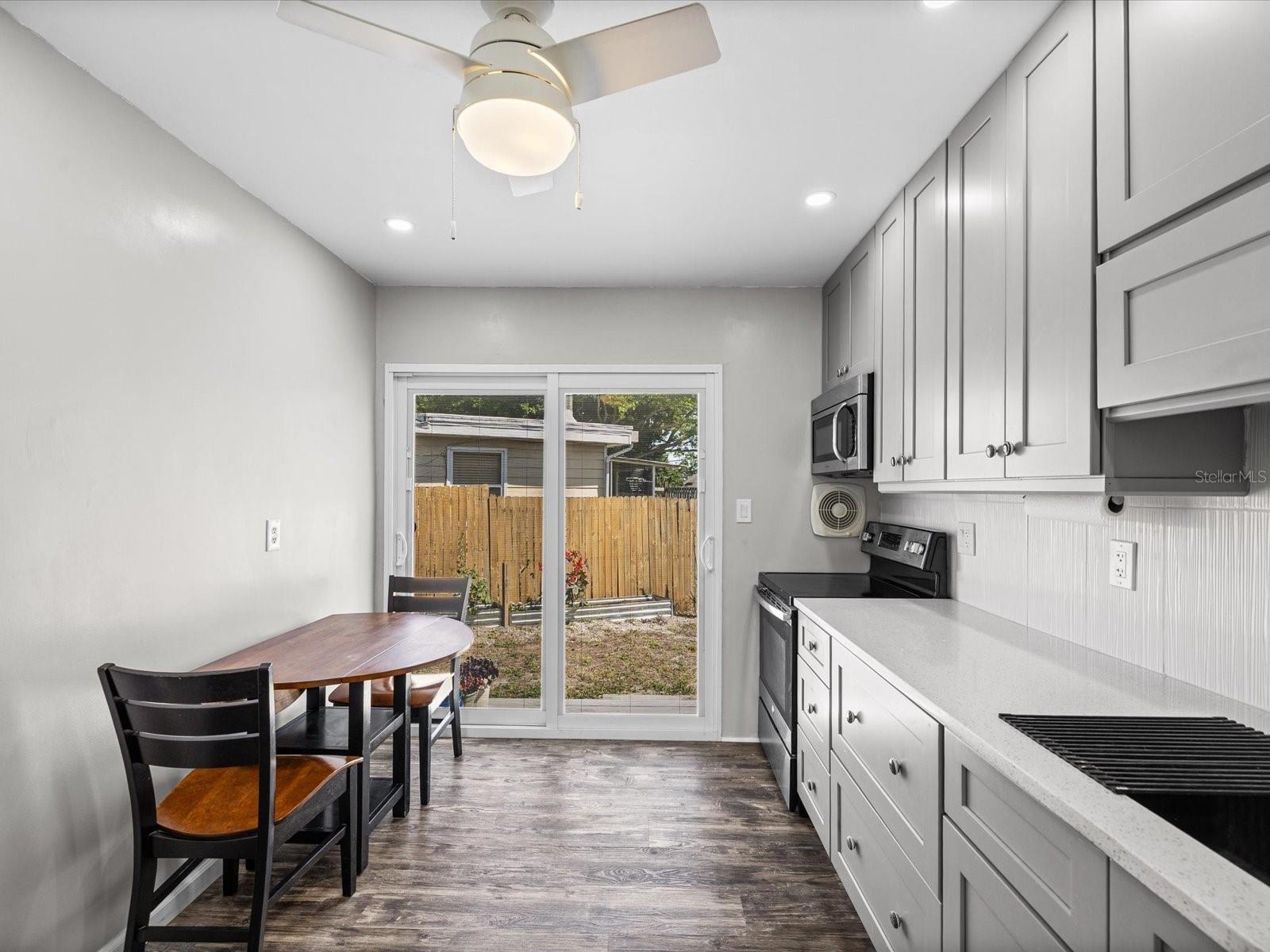 Image 5 of 31 For 1485 Prescott Avenue