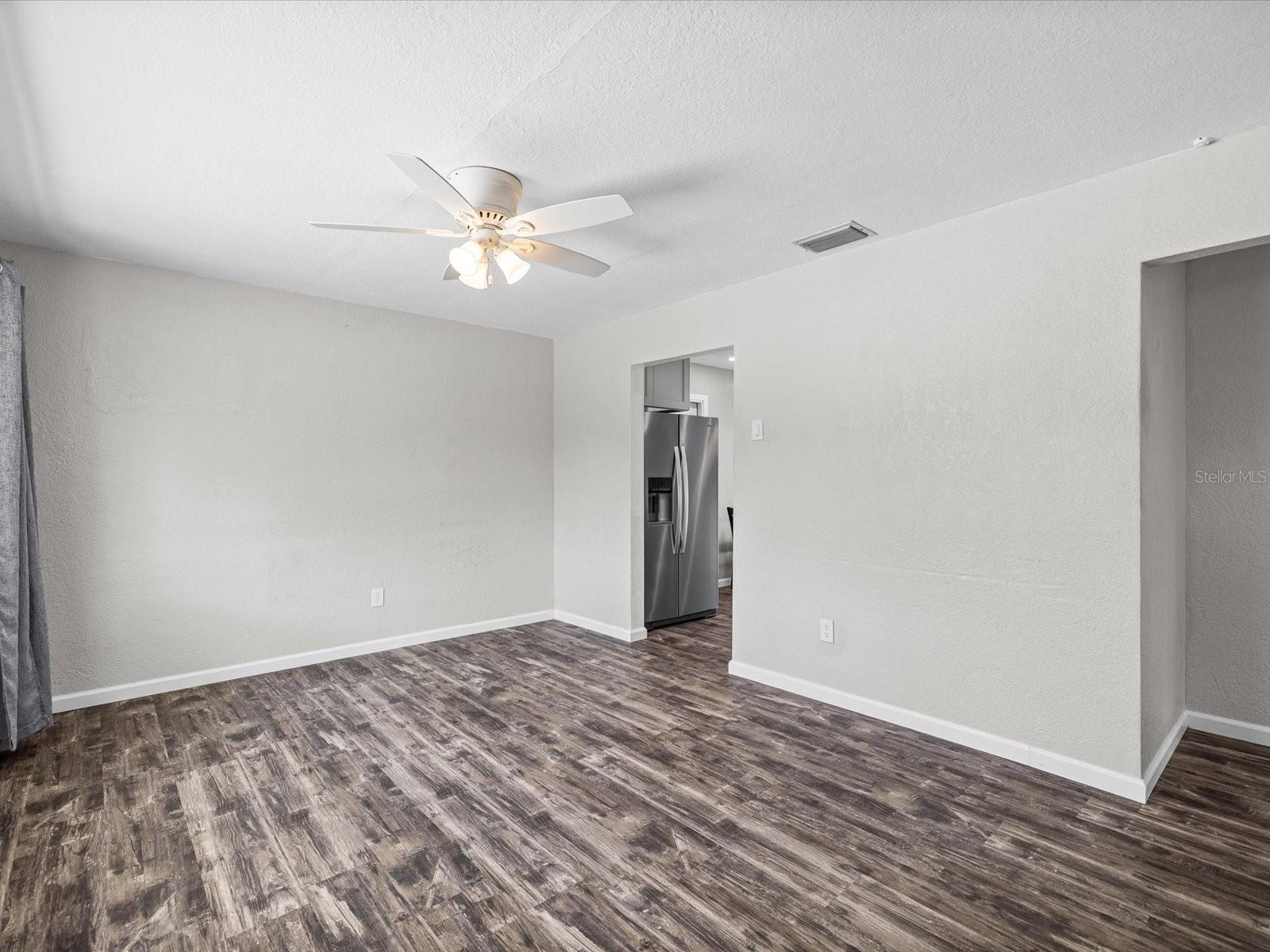 Image 8 of 31 For 1485 Prescott Avenue