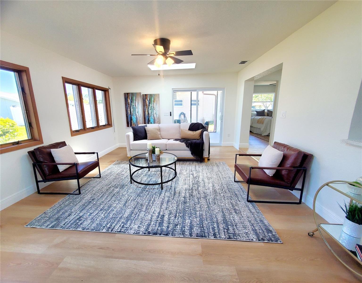 Image 21 of 54 For 835 Anchorage Lane