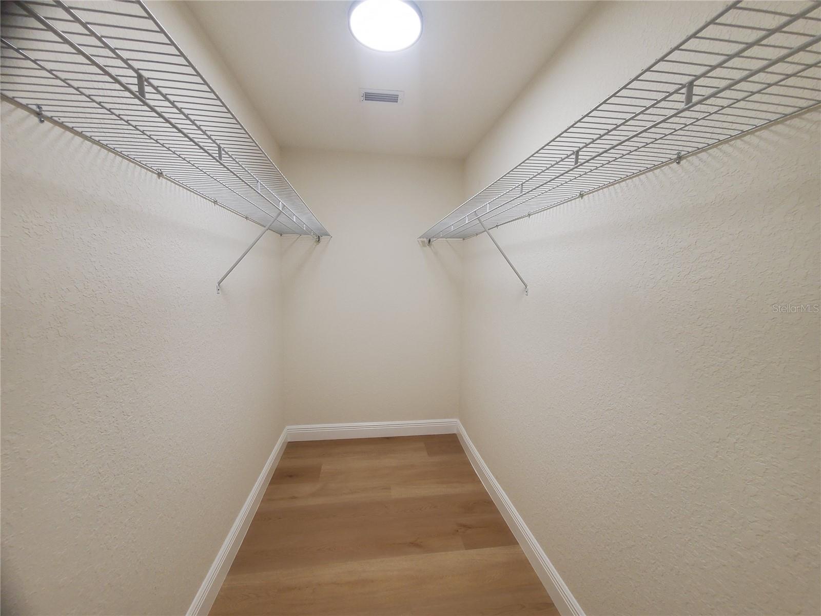 Image 25 of 54 For 835 Anchorage Lane