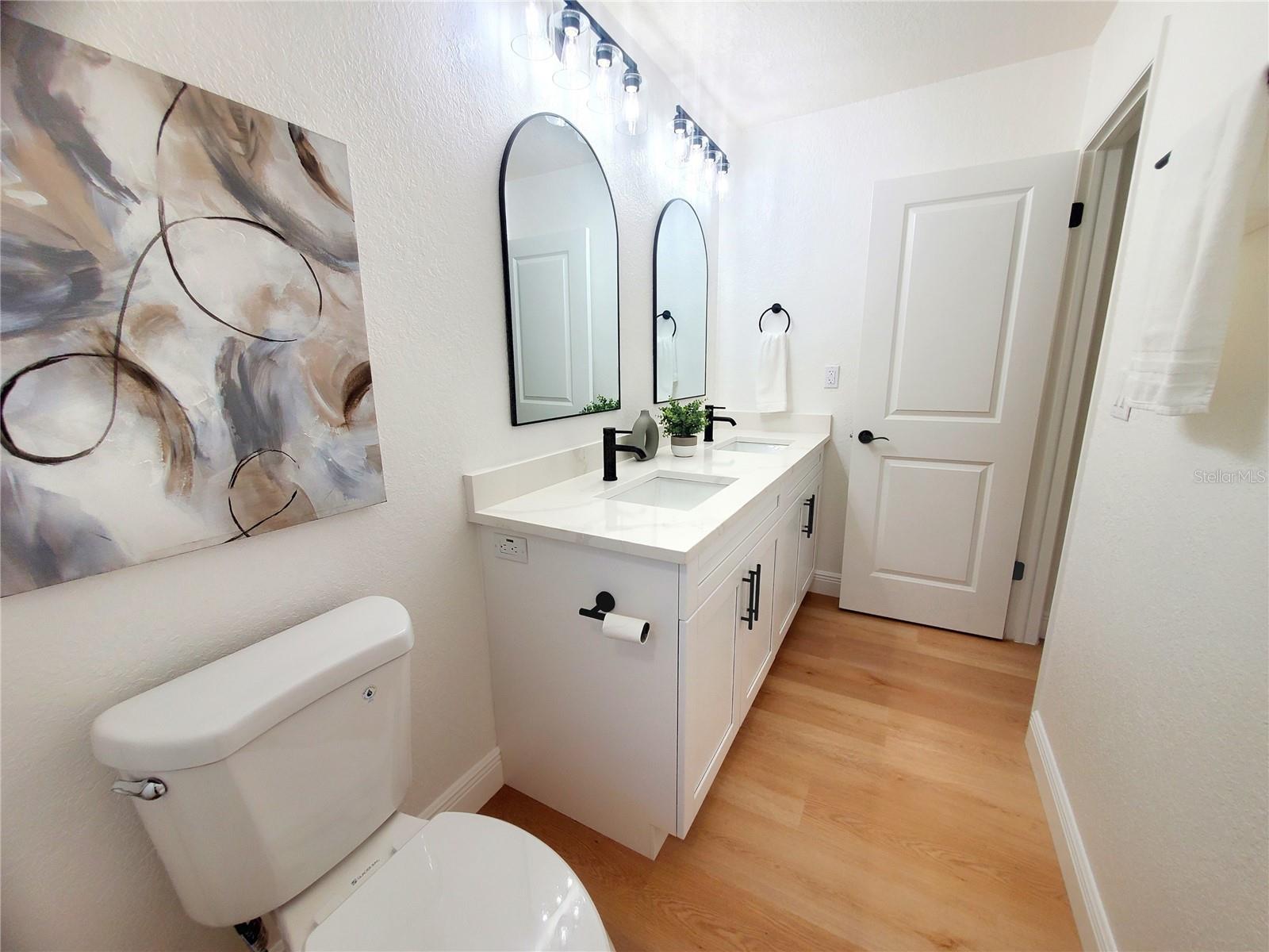 Image 29 of 54 For 835 Anchorage Lane