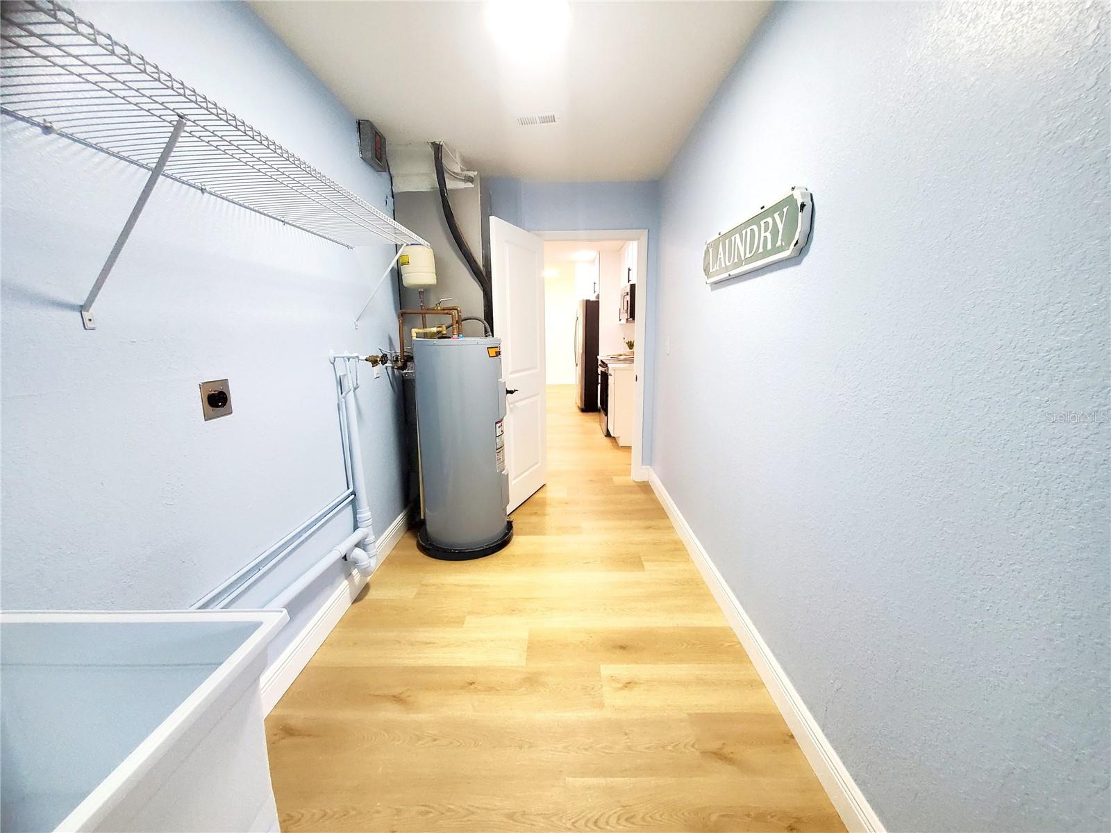 Image 41 of 54 For 835 Anchorage Lane