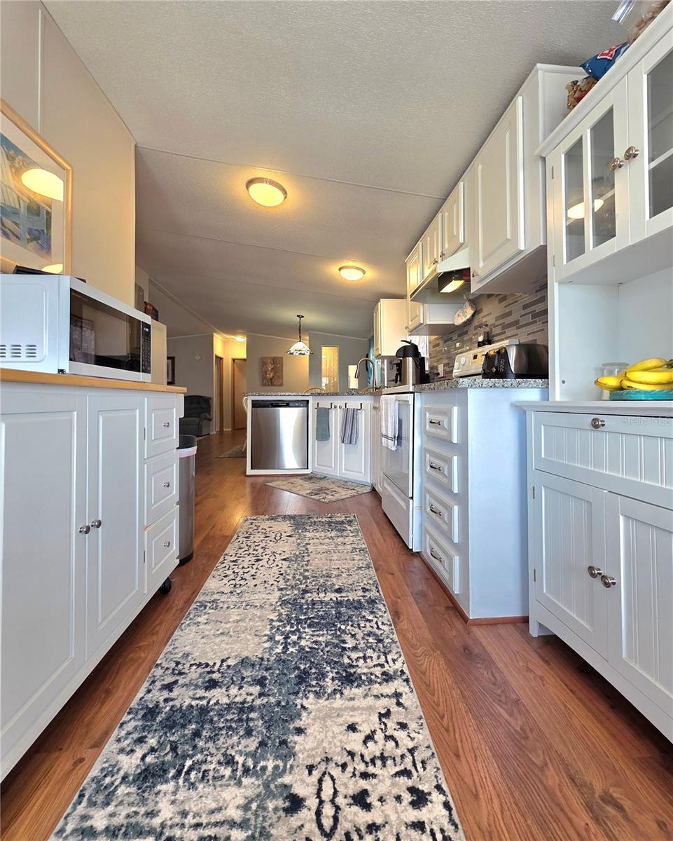 Image 15 of 72 For 36743 Tara Avenue