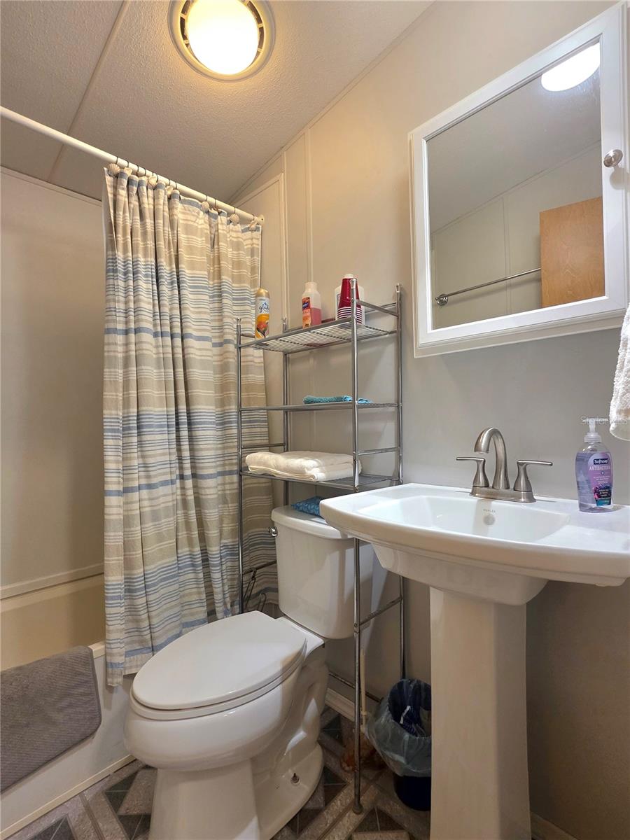 Image 31 of 72 For 36743 Tara Avenue