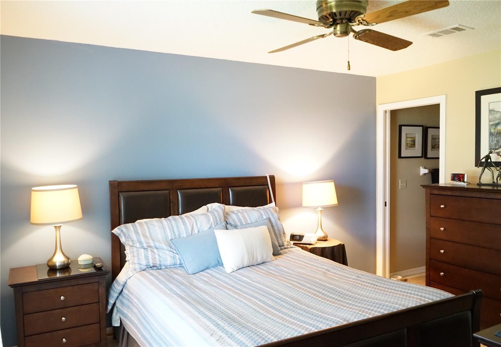 Image 10 of 44 For 2102 Hereford Drive 513