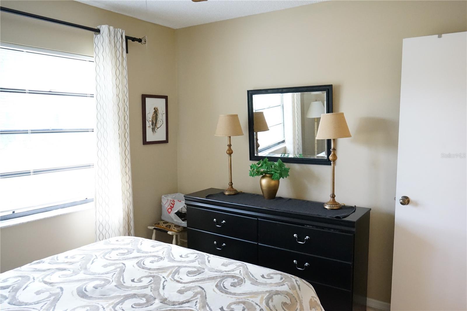 Image 17 of 44 For 2102 Hereford Drive 513