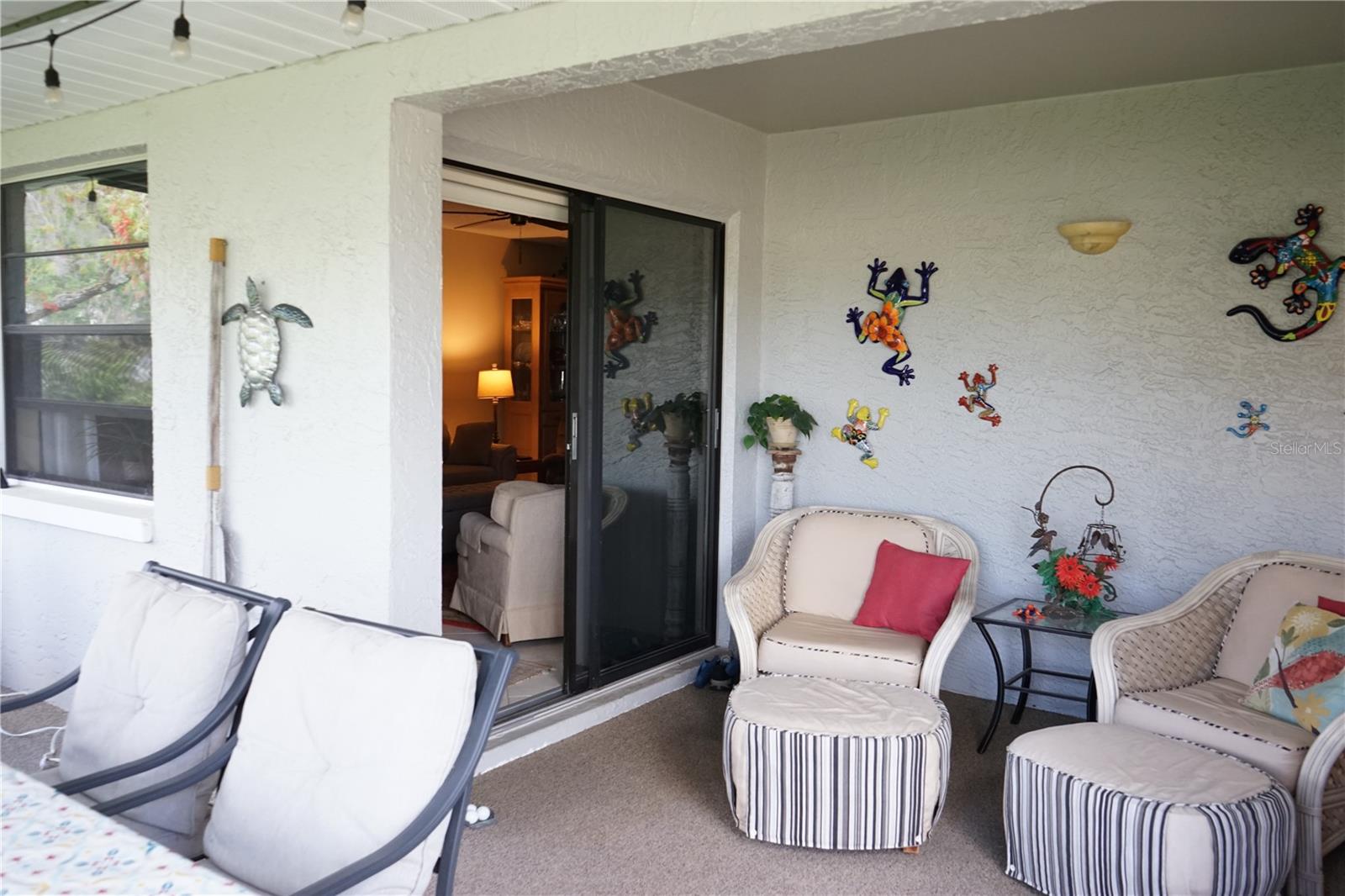 Image 22 of 44 For 2102 Hereford Drive 513