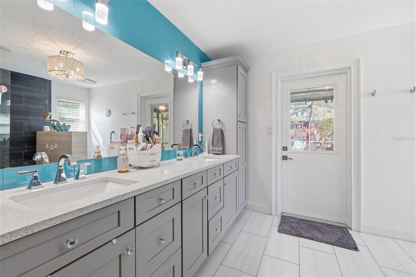 Listing photo id 17 for 2240 Willowbrook Drive