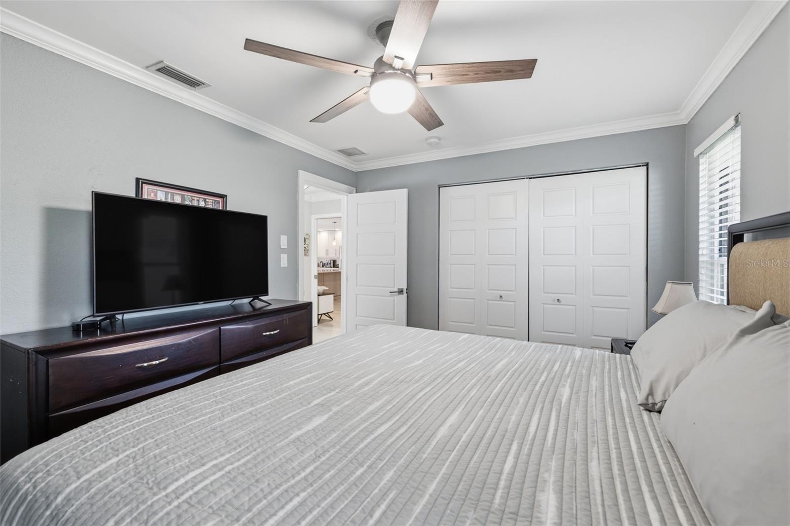 Listing photo id 25 for 2240 Willowbrook Drive