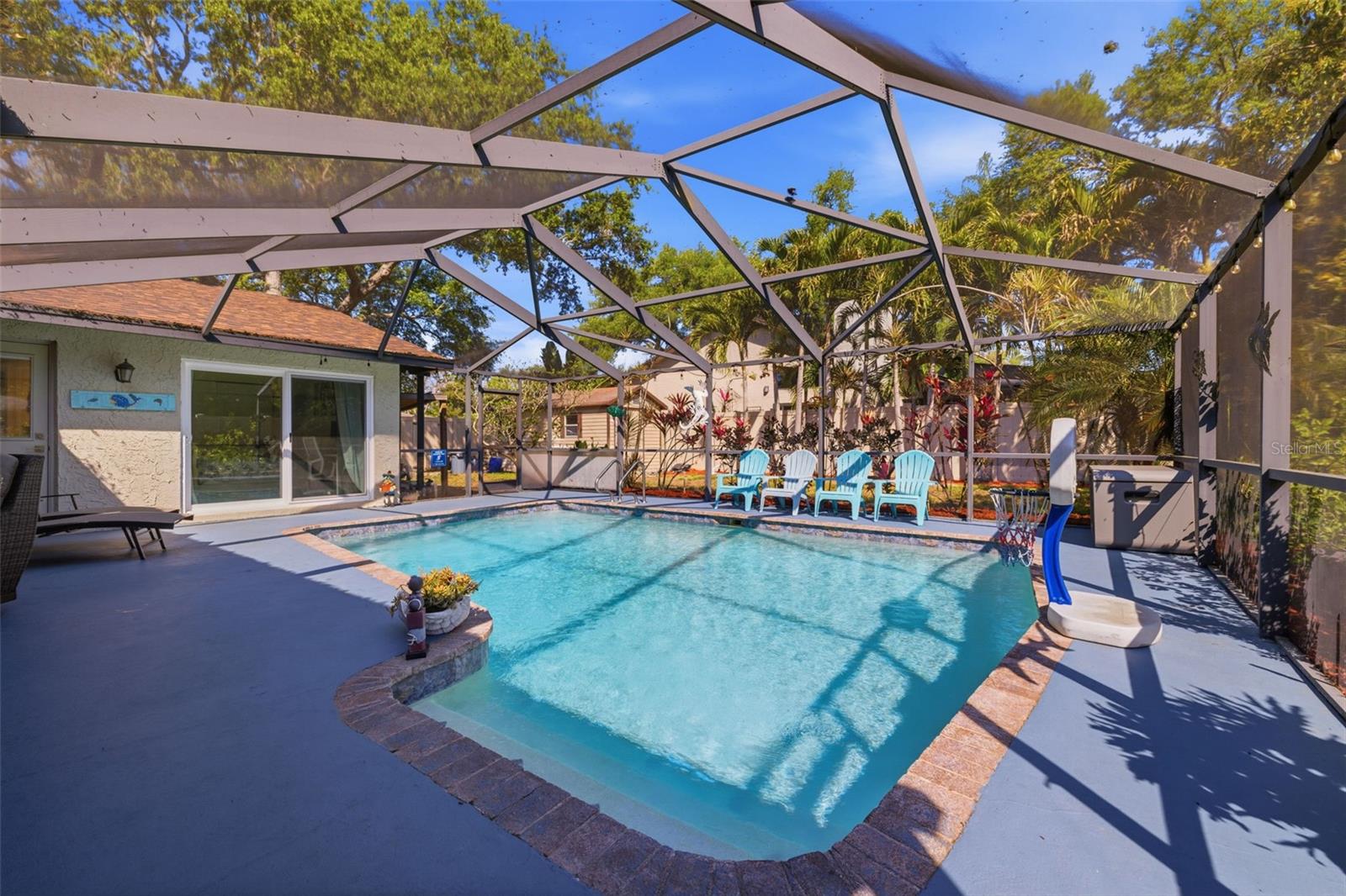 Listing photo id 30 for 2240 Willowbrook Drive