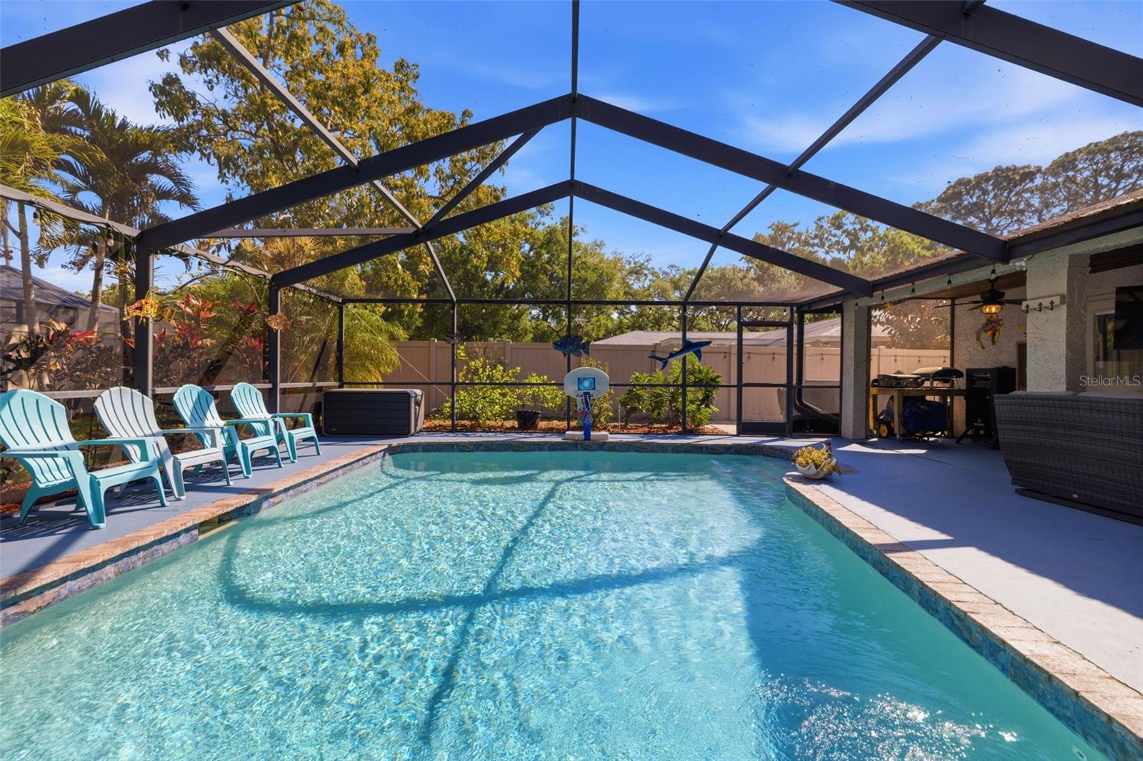 Listing photo id 32 for 2240 Willowbrook Drive