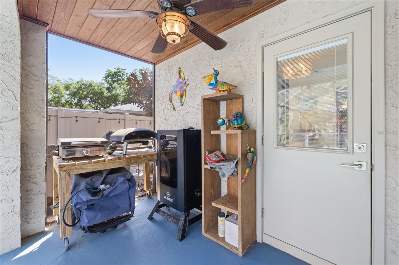 Listing photo id 36 for 2240 Willowbrook Drive