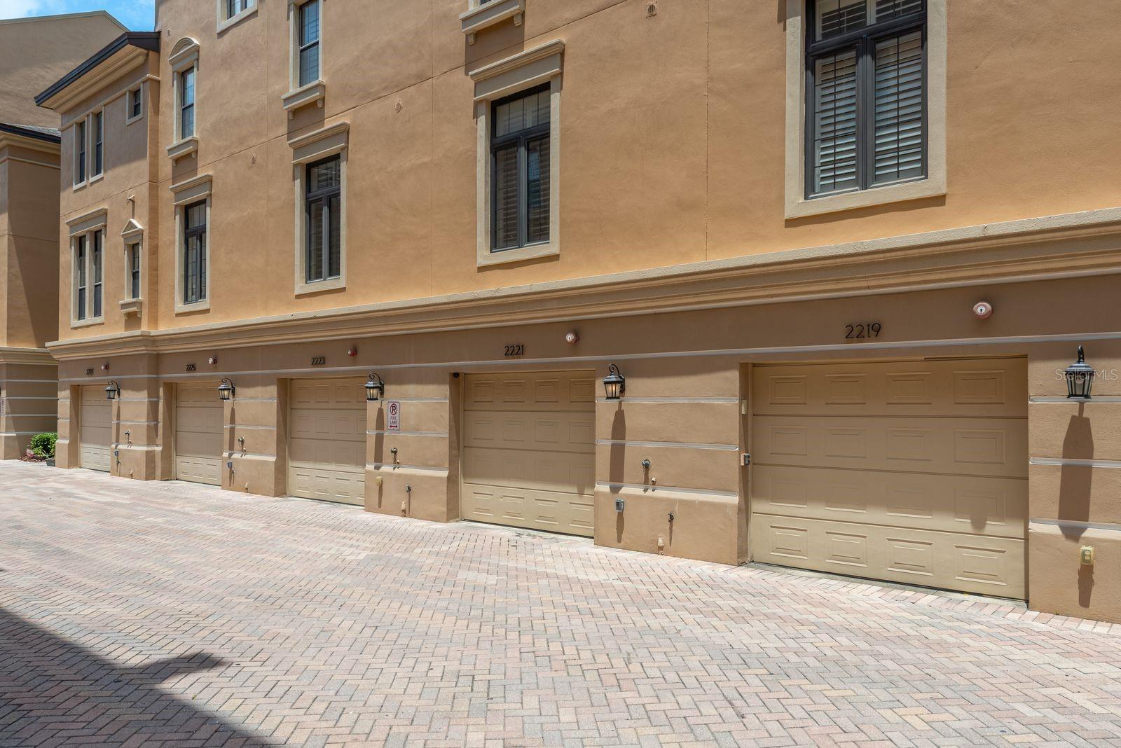 Image 24 of 30 For 2221 Soho Bay Court