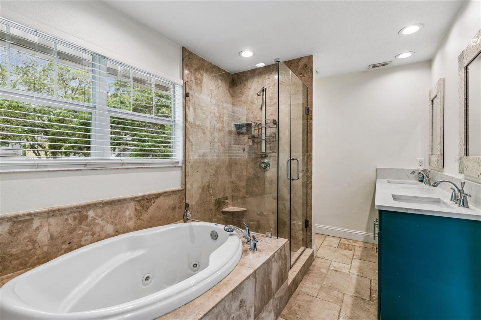 Image 22 of 43 For 2805 Southpointe Lane