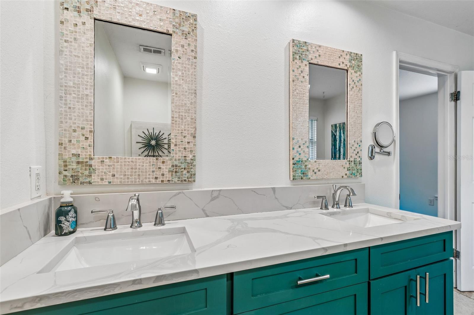 Image 24 of 43 For 2805 Southpointe Lane