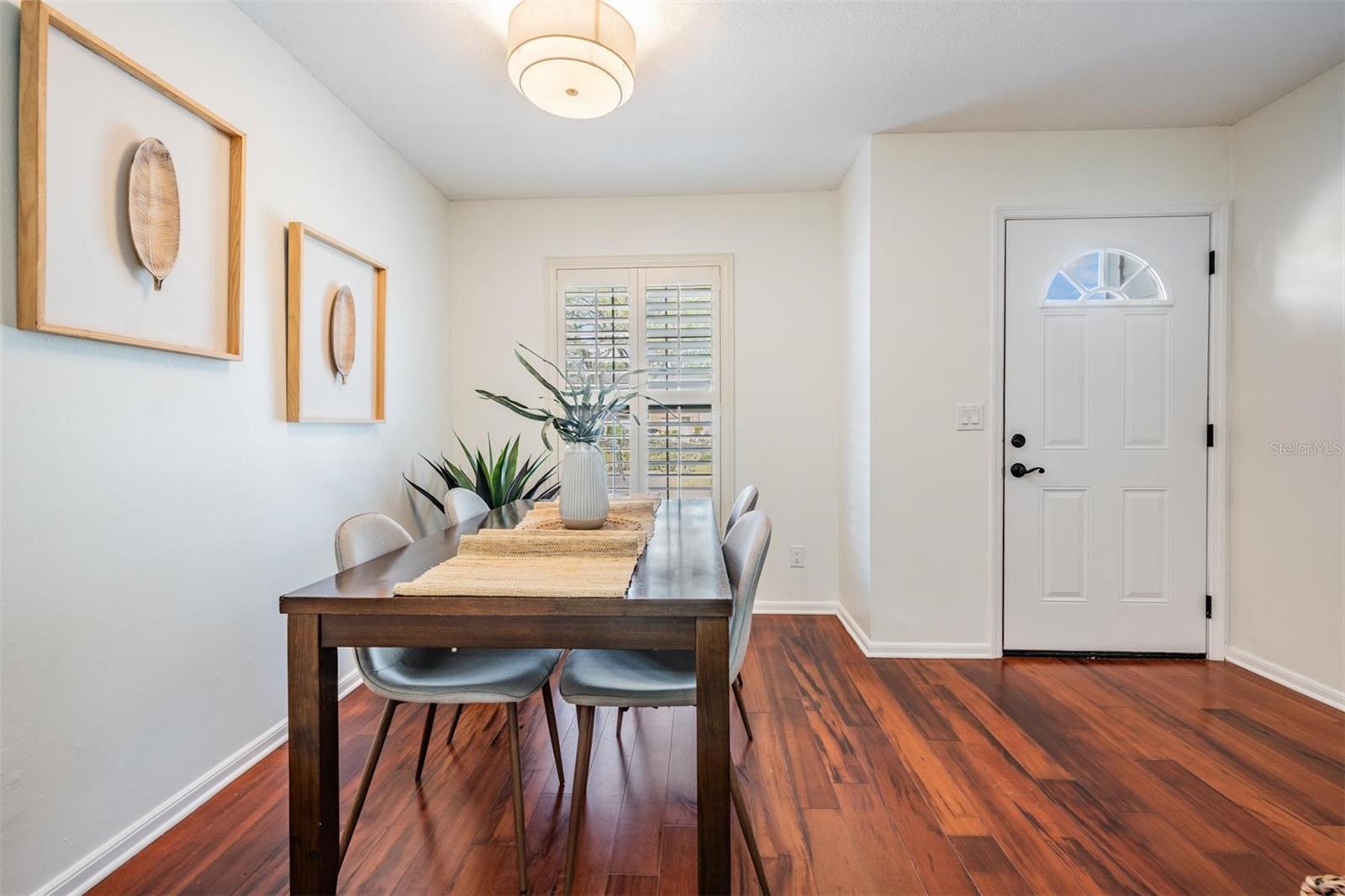 Image 6 of 25 For 14818 Winding Creek Court